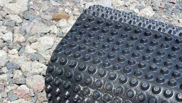 Зачем нужна геомембрана для фундамента