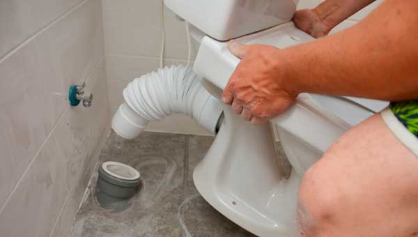 Как установить унитаз без помощи сантехника