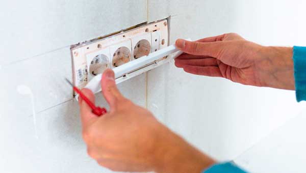 Почему важно планировать розетки и выключатели заранее